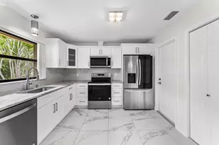 4670 Laurel Tree Rd, Boynton Beach, FL 33436 - Photo 5