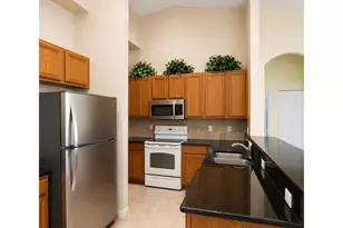 787 SE Evergreen Terrace, Port Saint Lucie, FL 34983 - Photo 3