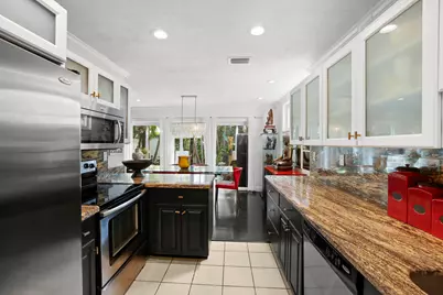 7 Middlesex Drive, Wilton Manors, FL 33305 - Photo 3