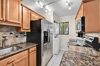 522 Trace Circle #102, Deerfield Beach, FL 33441 - Photo 11