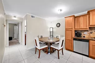 522 Trace Cir, Deerfield Beach, FL 33441 - Photo 7