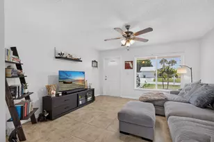 8717 SE Sandy Ln, Hobe Sound, FL 33455 - Photo 3
