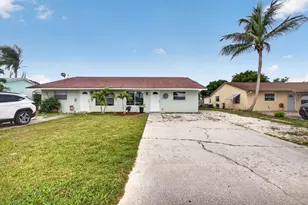 8717 SE Sandy Ln, Hobe Sound, FL 33455 - Photo 1