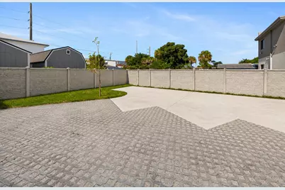 1181 NW 66th Street #1181, Miami, FL 33150 - Photo 5