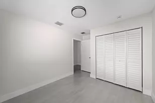 1181 NW 66th St, Miami, FL 33150 - Photo 21