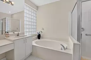7625 Las Cruces Ct, Boynton Beach, FL 33437 - Photo 33