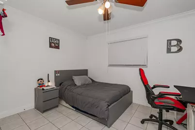 1820 N 46th Avenue, Hollywood, FL 33021 - Photo 13