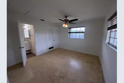 210 SE 1st Street, Boynton Beach, FL 33435 - Photo 11