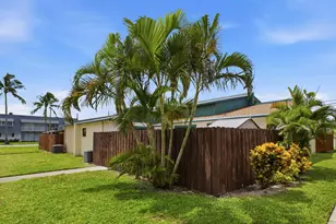1110 Manor Dr, Palm Springs, FL 33461 - Photo 1