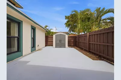 1110 Manor Drive, Palm Springs, FL 33461 - Photo 7