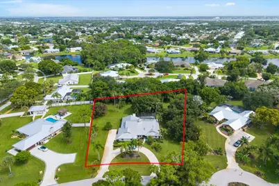 366 NE Ficus Terrace, Jensen Beach, FL 34957 - Photo 5