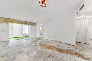 3091 E Sunrise Lakes Dr, Sunrise, FL 33322 - Photo 5