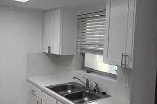 221 SE 3rd Ave, Boynton Beach, FL 33435 - Photo 3