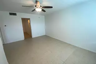 221 SE 3rd Ave, Boynton Beach, FL 33435 - Photo 5