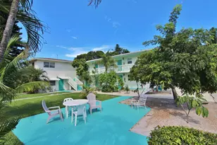 221 SE 3rd Ave, Boynton Beach, FL 33435 - Photo 21