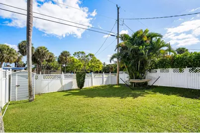 2103 N Palm Circle, North Palm Beach, FL 33408 - Photo 21