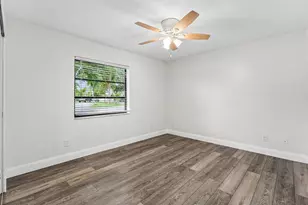 2103 N Palm Cir, North Palm Beach, FL 33408 - Photo 13