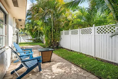 2103 N Palm Circle, North Palm Beach, FL 33408 - Photo 3