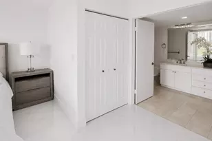 3600 Mystic Pointe Dr, Aventura, FL 33180 - Photo 15