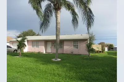 2557 SE Robin Circle, Port Saint Lucie, FL 34952 - Photo 1