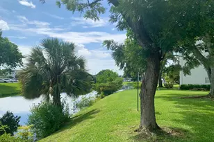 1040 Newport H, Deerfield Beach, FL 33442 - Photo 3