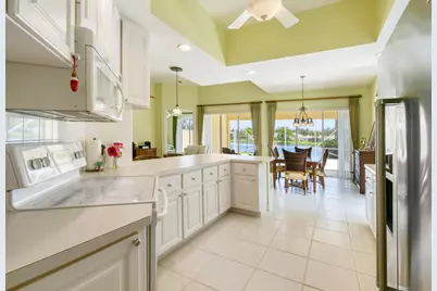 1351 St Lawrence Drive, Palm Beach Gardens, FL 33410 - Photo 11