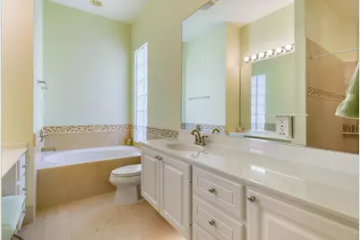 1351 St Lawrence Drive, Palm Beach Gardens, FL 33410 - Photo 23