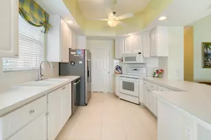 1351 Saint Lawerence Dr, Palm Beach Gardens, FL 33410 - Photo 9