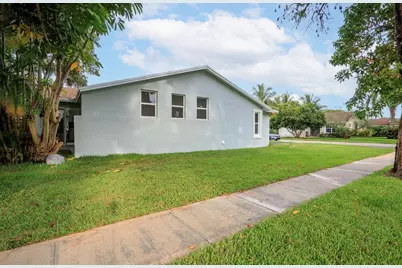 5586 N Lakewood Circle #A, Margate, FL 33063 - Photo 31