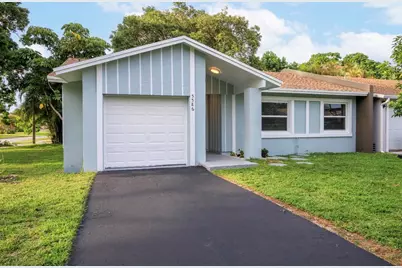 5586 N Lakewood Circle #A, Margate, FL 33063 - Photo 1