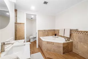 100 SE 5th Ave, Boca Raton, FL 33432 - Photo 25
