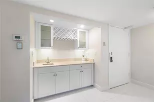 100 SE 5th Ave, Boca Raton, FL 33432 - Photo 9