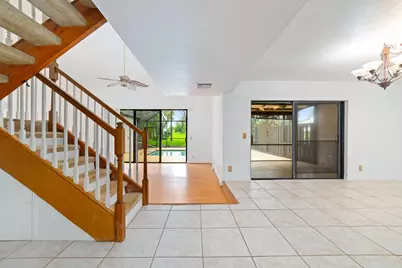 219 Wildwood Circle, Deerfield Beach, FL 33442 - Photo 11
