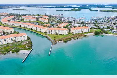 21 Harbour Isle Drive W #302, Fort Pierce, FL 34949 - Photo 27