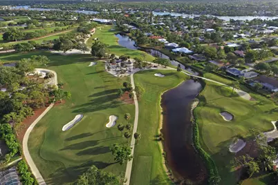 16 Country Club Circle, Tequesta, FL 33469 - Photo 11