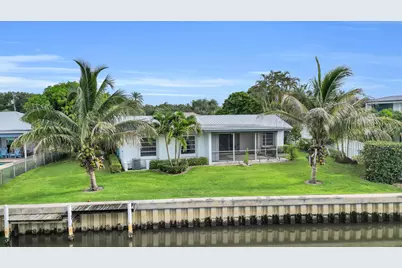 16 Country Club Circle, Tequesta, FL 33469 - Photo 3