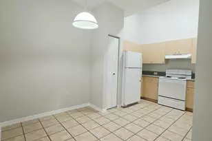 260 Crestwood Cir, Royal Palm Beach, FL 33411 - Photo 5