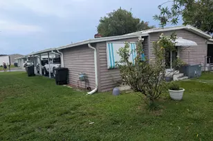 32 Manor Dr, Fort Pierce, FL 34982 - Photo 31