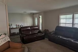 32 Manor Dr, Fort Pierce, FL 34982 - Photo 7