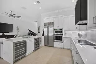 9469 Via Elegante, Wellington, FL 33411 - Photo 11