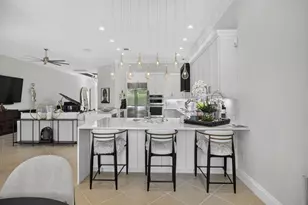 9469 Via Elegante, Wellington, FL 33411 - Photo 15