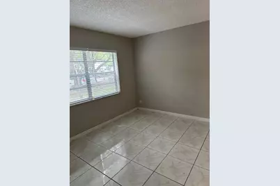 1004 Twin Lakes Drive, Coral Springs, FL 33071 - Photo 5