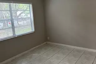 1004 Twin Lakes Dr, Coral Springs, FL 33071 - Photo 5