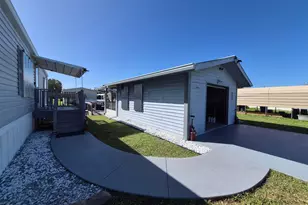 1040 12th St, Okeechobee, FL 34974 - Photo 3