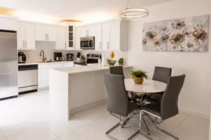 1700 Embassy Dr, West Palm Beach, FL 33401 - Photo 25