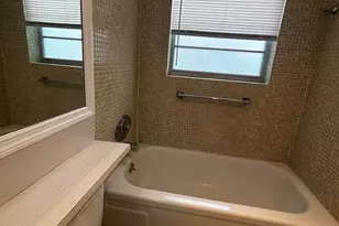 353 Sheffield O, West Palm Beach, FL 33417 - Photo 5