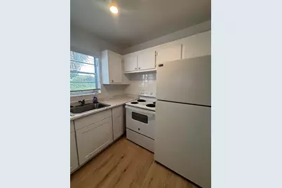 353 Sheffield O, West Palm Beach, FL 33417 - Photo 7