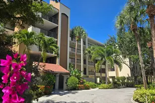 955 Egret Circle, Delray Beach, FL 33444 - Photo 1