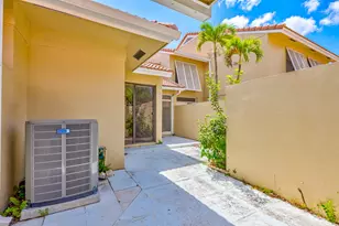 227 Old Meadow Way, Palm Beach Gardens, FL 33418 - Photo 5
