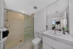 17301 Biscayne Blvd, North Miami Beach, FL 33160 - Photo 19